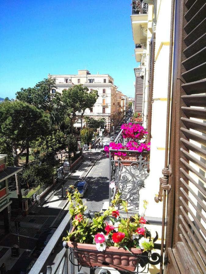 Bed and Breakfast Domus Cicerone Formia Exterior foto